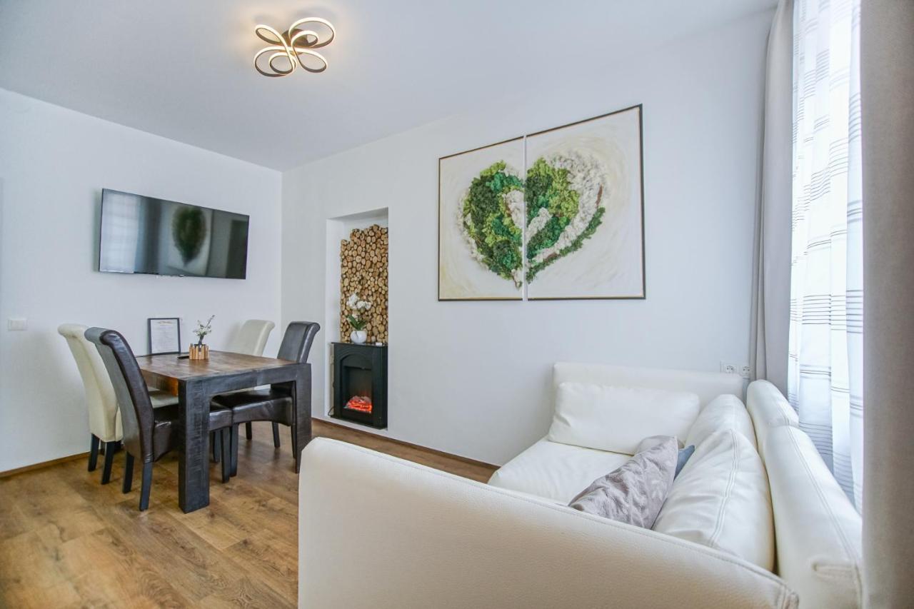 Auszeit Steiraland 8 Mit Ueberdachten Balkon Und Parkplatz Леобен Екстер'єр фото